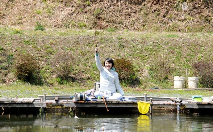 宮崎まこの一期一景♪千葉県大上へら池で両ダンゴの宙釣りに挑戦