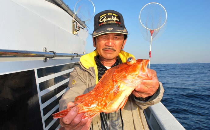京都西舞鶴出船、大型マダイが期待できる丹後沖白石グリのカカリ釣り