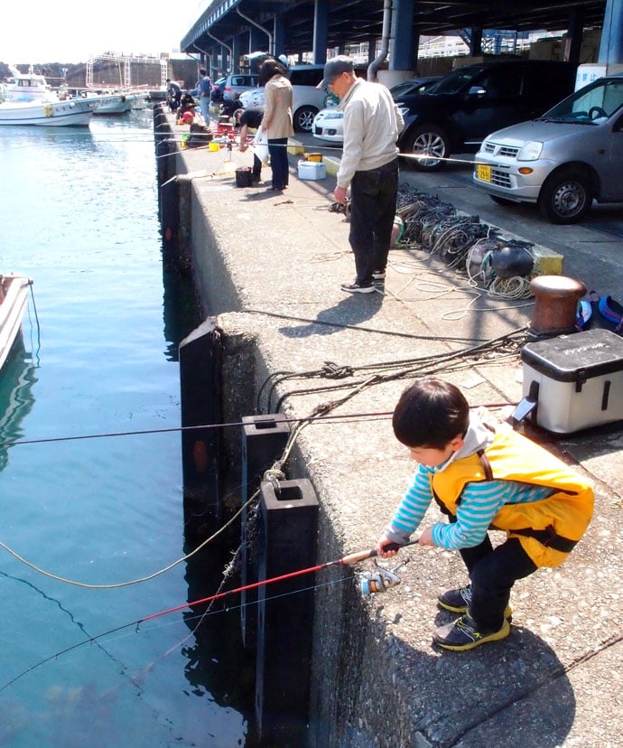 子供と楽しむ！釣って楽しい食べて楽しい波止釣り【神奈川県・小田原港】