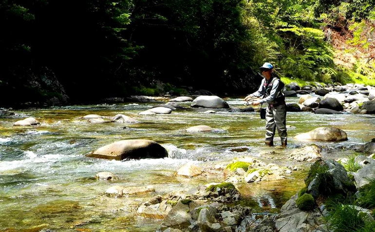 釣り 服装 渓流 大好きな渓流釣りを楽しむための服選び ｜