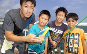 家族で大盛り上がりサビキで好釣！【福岡県北九州市日明・海峡釣り公園】