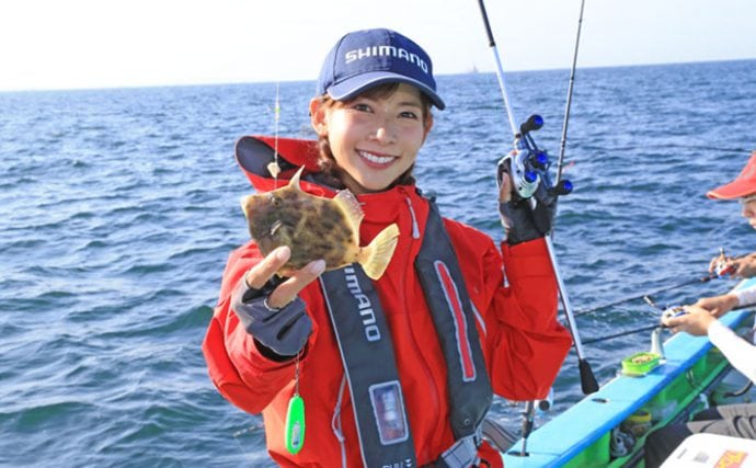 阪本智子がカワハギ沖釣りを満喫！良型ダブルも【神奈川県・一之瀬丸】
