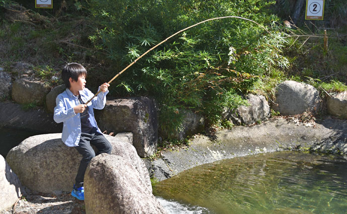 手ぶらで楽しい秋のオススメ行楽！渓流禁漁期間は管理釣り場へGo！