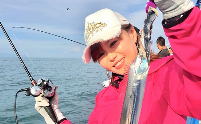 まさかの結末に涙！タチウオ大会予選で女性釣り師が奮闘！【大阪湾】