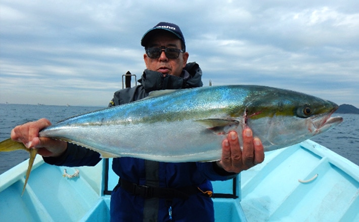 タイラバで90cmブリ！本命マダイ4尾も手中に【愛知県・伊良湖沖 