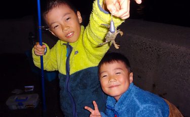 子供と一緒に釣り行こう！夜の堤防でアタリ連発【愛知県・大井漁港】