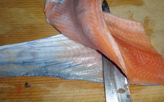 【釣果レシピ】ビワマスのお造り：準絶滅危惧種の希少魚を喰らう！