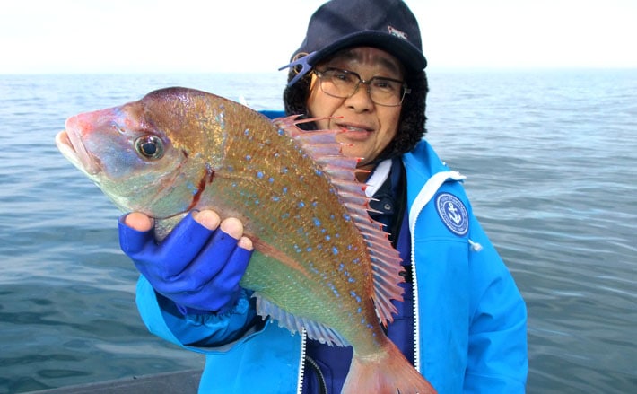 狙いは片貝沖デコダイ 良型ハナダイの引き堪能 千葉県 増栄丸 Tsurinews