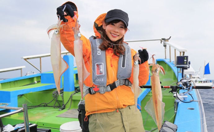 阪本智子がヤリイカ釣りに挑戦　取り込みに緊張も【東京湾・一之瀬丸】