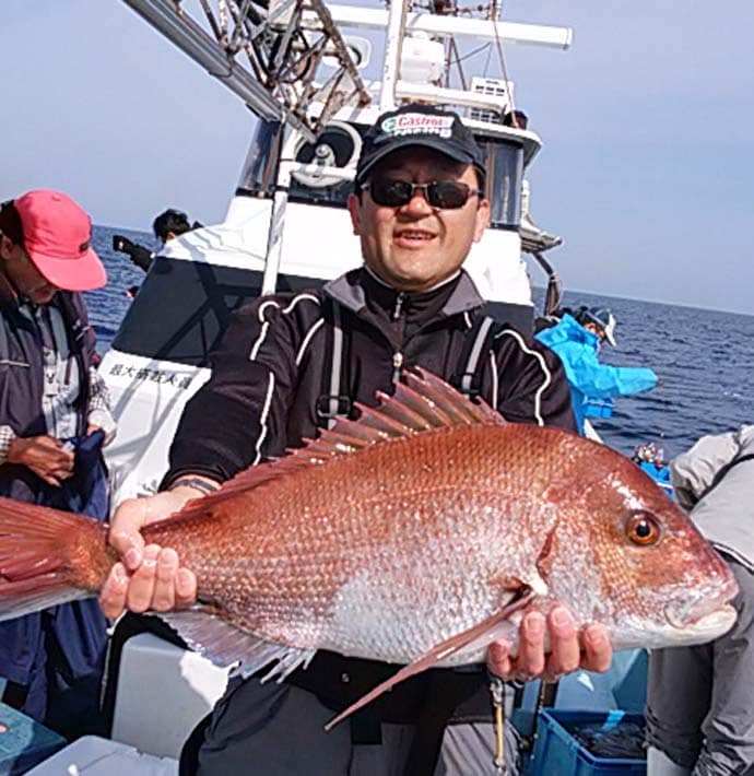 【玄界灘】沖釣り最新釣果情報　船中マダイ34尾に10kg超ヒラマサ