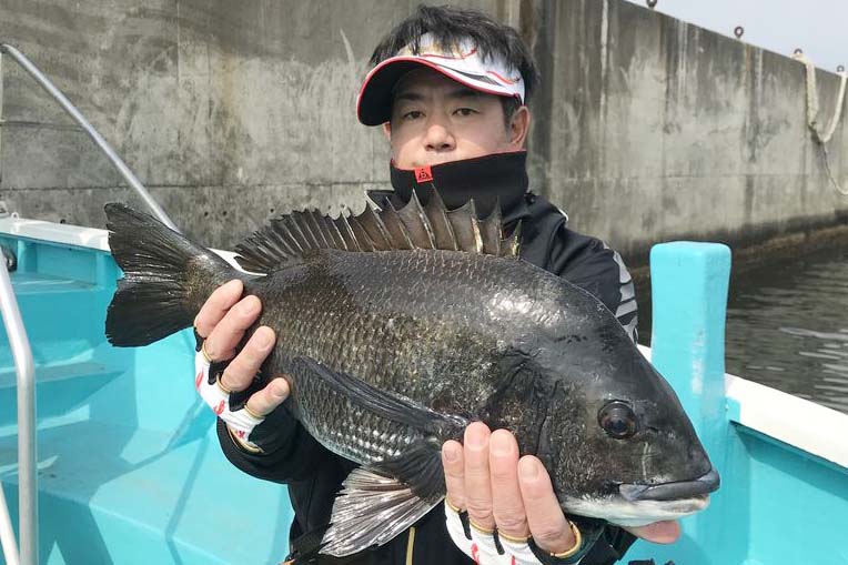 大阪湾チヌ落とし込み釣りのススメ　本格シーズンは『イガイ』が目安？