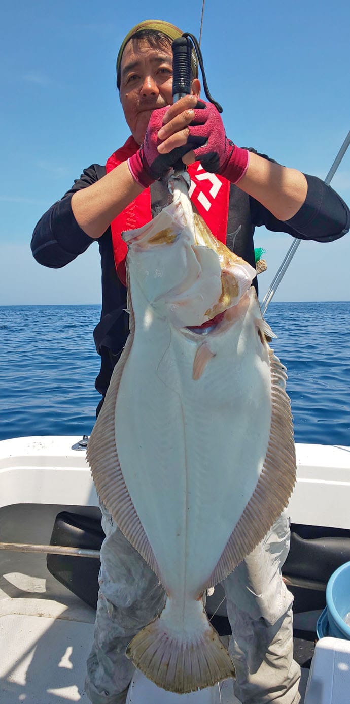 【響灘】船釣り最新釣果　9.3kgマダイに87cmヒラメに大物続々