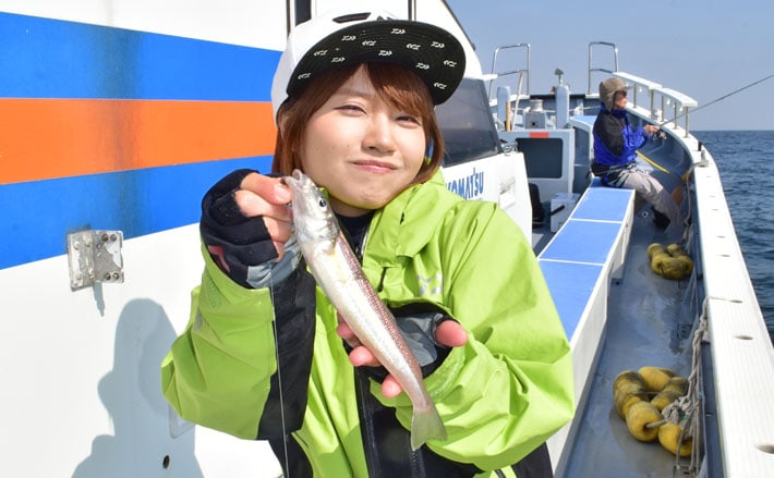 みっぴ が胴付き仕掛けの船シロギス釣りに挑戦 東京湾 進丸 Tsurinews