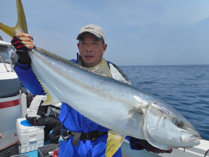 響灘 船釣り最新釣果 1m超ビッグヒラマサに96cmブリ Tsurinews