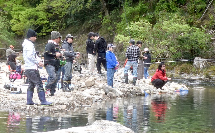 37家族が参加「マス釣り＆河川浄化運動」に密着【兵庫・一庫大路次川】
