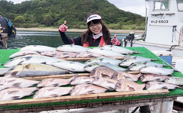 海上釣り堀で3人合計33匹 マダイにシマアジに青物 海上釣堀紀州 Tsurinews