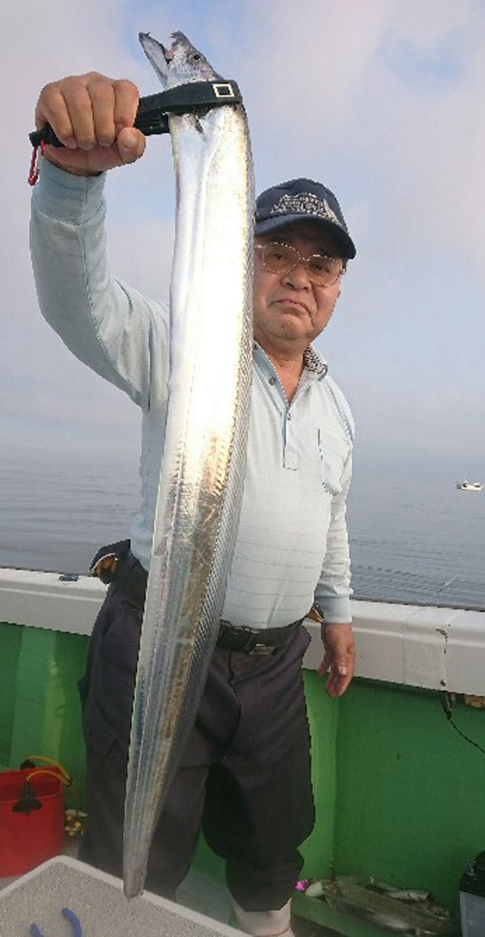 【大分県】船釣り釣果速報　ジャンボイサキにドラゴン級タチウオ！