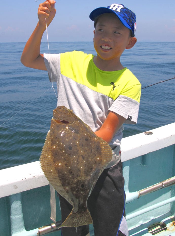タテ釣り（落とし込み）で小学生アングラーが高級魚連続ヒット【魚勘丸】