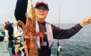 初挑戦エギタコ釣りで1.6kg頭に6匹　乗り分からず苦戦【石川丸】