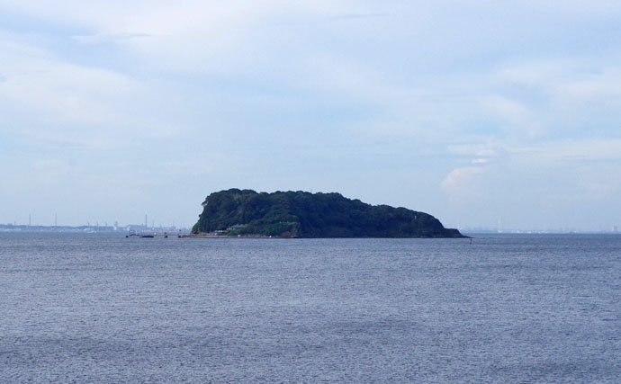 《夏休みオススメ》船釣りだからこそ見られる東京湾の史跡や風景を紹介