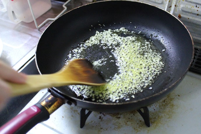 栄養士オススメ『夏バテ対策レシピ』：マダコとアスパラガスのカレー炒め