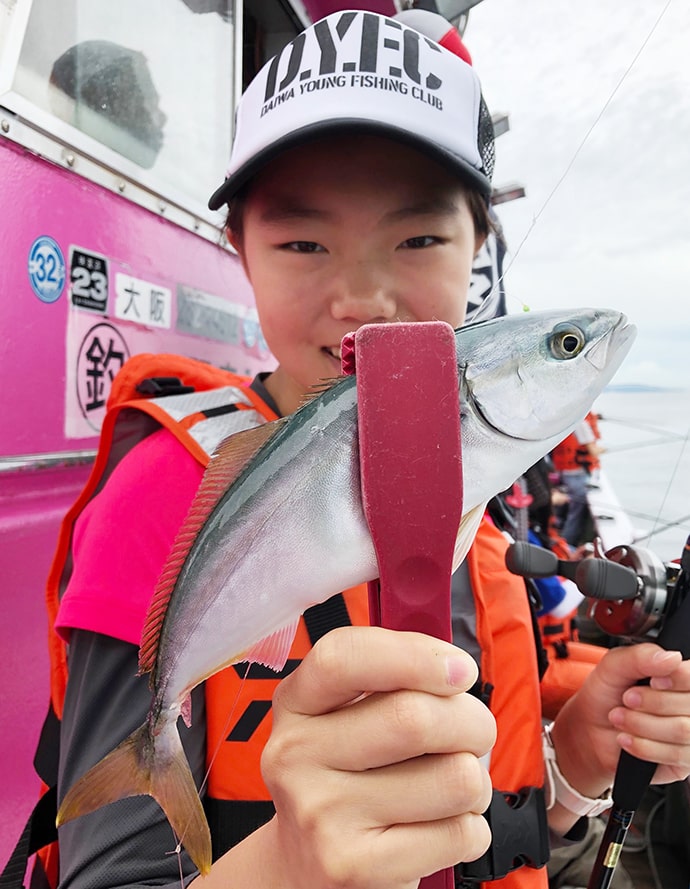 子供のための釣りイベントで『追っかけアジ釣り』に挑戦【大阪・泉佐野】