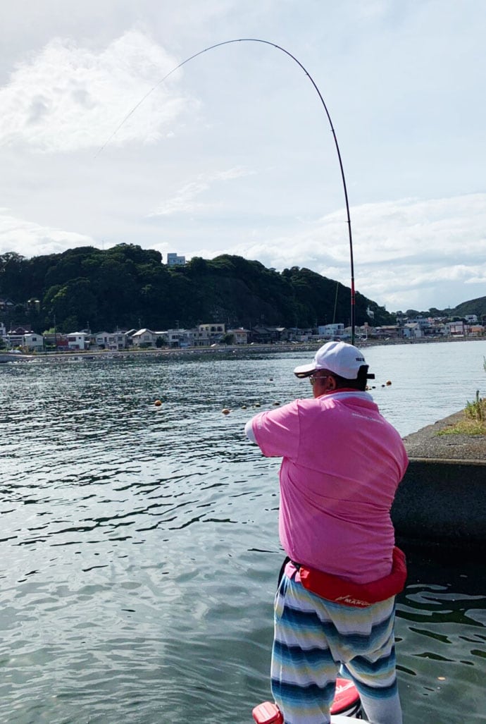 ウキダンゴ釣りで良型クロダイ3尾　潮止まりで連釣！【横須賀・浦賀】