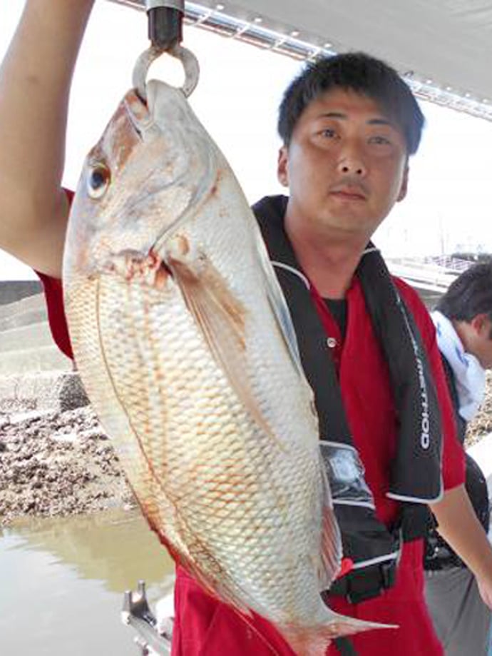【九州エリア】タイラバ釣果速報　5kg大型マダイに船中本命40尾！