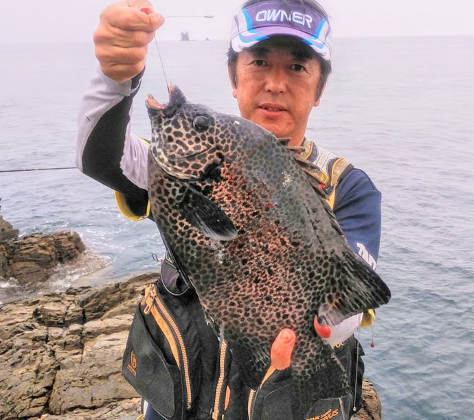 磯での石物釣りで1.5kg頭イシガキダイ2尾　赤貝エサが吉【熊本】
