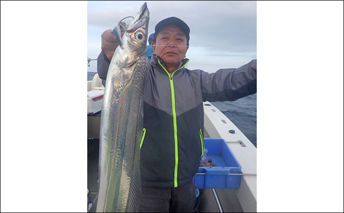 【大分県】沖釣り最新釣果　指6.5本ドラゴンタチウオに尺カワハギ！