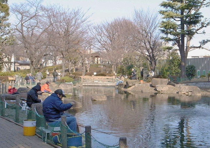 【関東】初釣りオススメポイント：荒川公園　ヘラブナ＆マブナと戯れよう