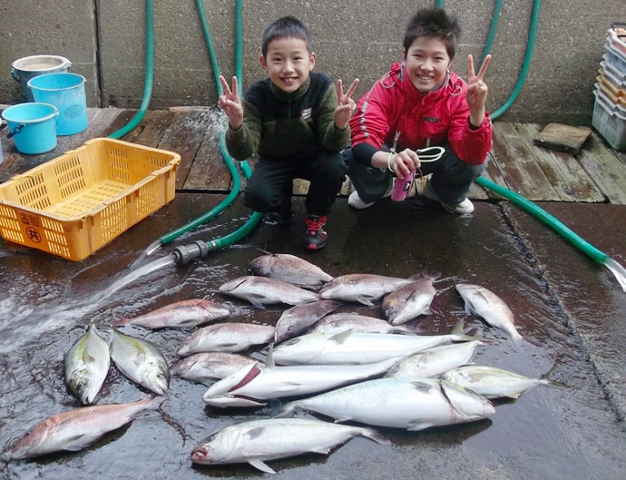 【三重県】海上釣り堀最新釣果　大型含みでマダイ46匹の大釣りも