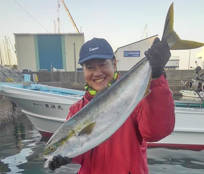 【大分・熊本】沖釣り最新釣果　良型ブリにカワハギ＆マダイの数釣りも