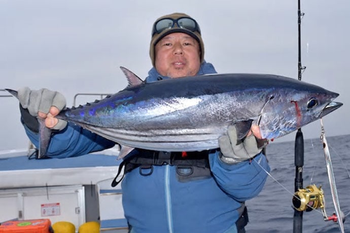 【三重・石川・福井】沖釣り最新釣果　エギングで2kg級含みアオリ好調