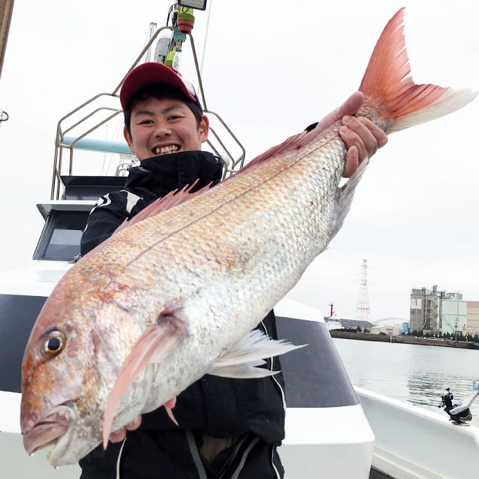 【玄界灘】沖のエサ釣り最新釣果　アジ泳がせ釣りで7kg超大型タカバ