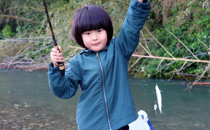 子連れ釣行には小アユ釣りがオススメ 連続ヒットを親子で満喫 犬上川 Tsurinews