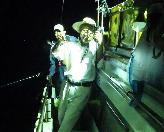 夜釣りでケンサキイカ36匹　本格シーズンに突入【愛媛・はま渡船】