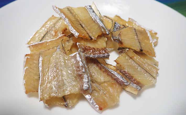 釣果レシピ タチウオの 骨せんべい 栄養抜群のオヤツ オツマミ Tsurinews