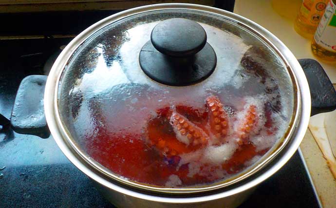 釣魚で作るおせち料理レシピ：マダコと里芋の煮物＆酢ダコ