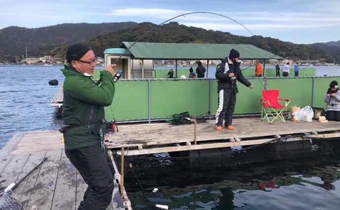 「海上釣り堀」初体験でマダイ＆ワラサ　初心者でも手軽に高級魚ゲット