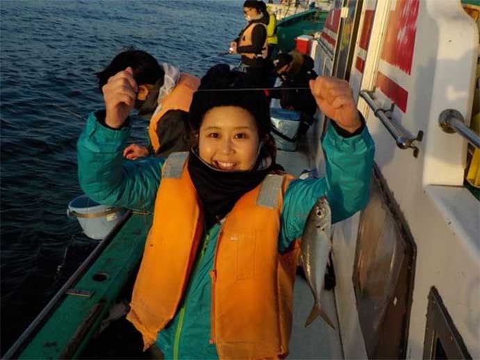 週末ナニ釣れた？沖釣り速報：東京湾冬の良型タチウオが狙い目【関東】