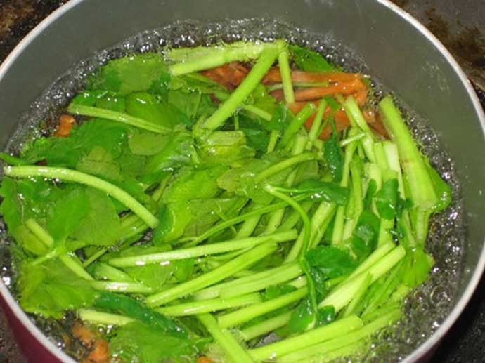 【釣果レシピ】キスと季節の野菜の炒め物　旬の野菜使って季節感アップ