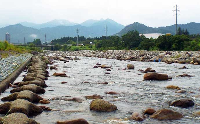 【2021新潟】アユトモ釣りオススメ河川：魚野川　エリアにより川相多彩