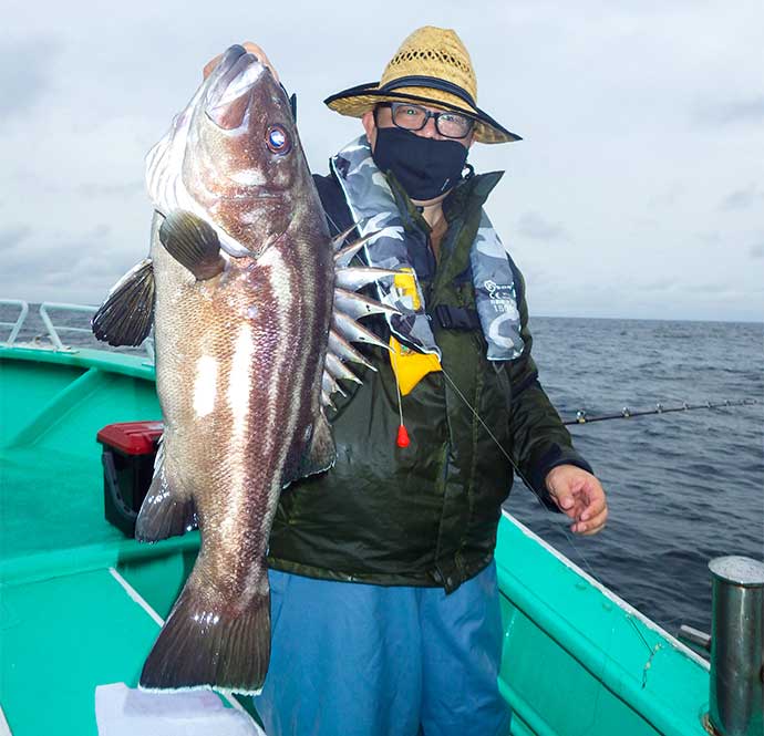 イシナギ釣りで好釣　期間限定の大物釣りに注目【茨城・モンロー号】