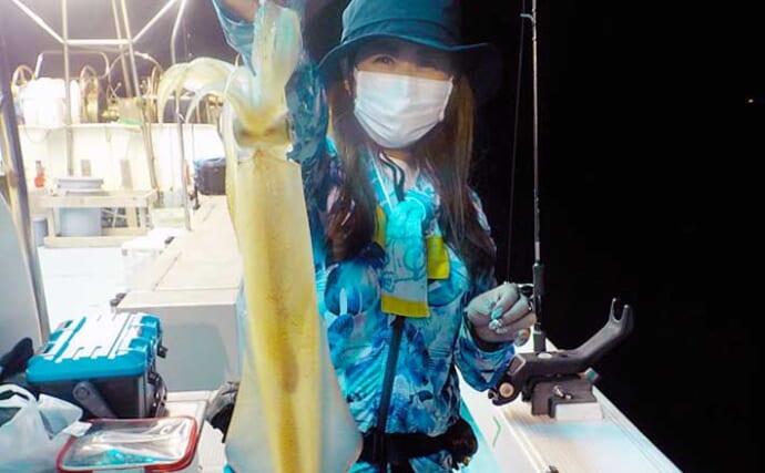 【福井】沖釣り最新釣果　イカメタルでパラソル級交じり良型マイカ連発