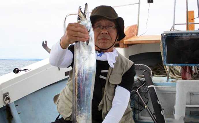 【大分・熊本】沖釣り最新釣果　ドラゴン級タチウオに1kg超ジャンボイサキ