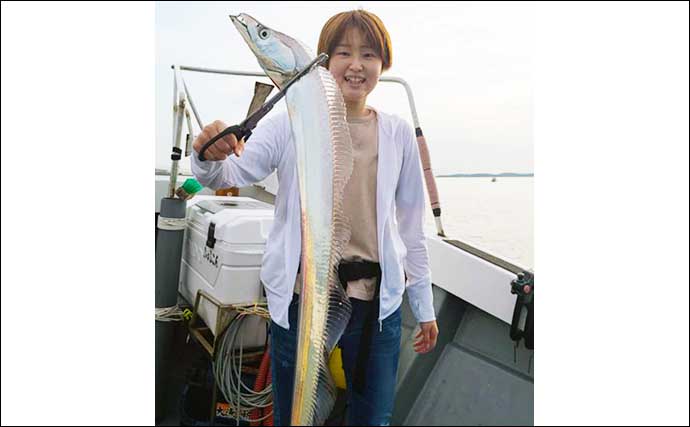 【福岡】沖のエサ釣り最新釣果　近場タチウオは指4〜5本級でサイズ安定