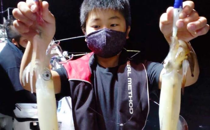 【大分・熊本】沖釣り最新釣果　夜焚きケンサキイカは釣る人100尾超え