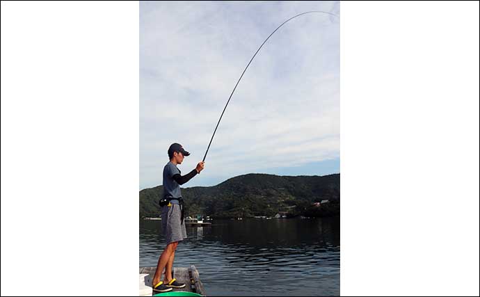 秋のイカダ五目釣りは初心者にも最適　様々な釣り方で多彩魚種を狙おう