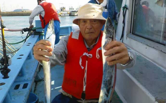 テンビンタチウオ釣りで指5本級含み本命36匹　サバフグ被害にめげず奮闘